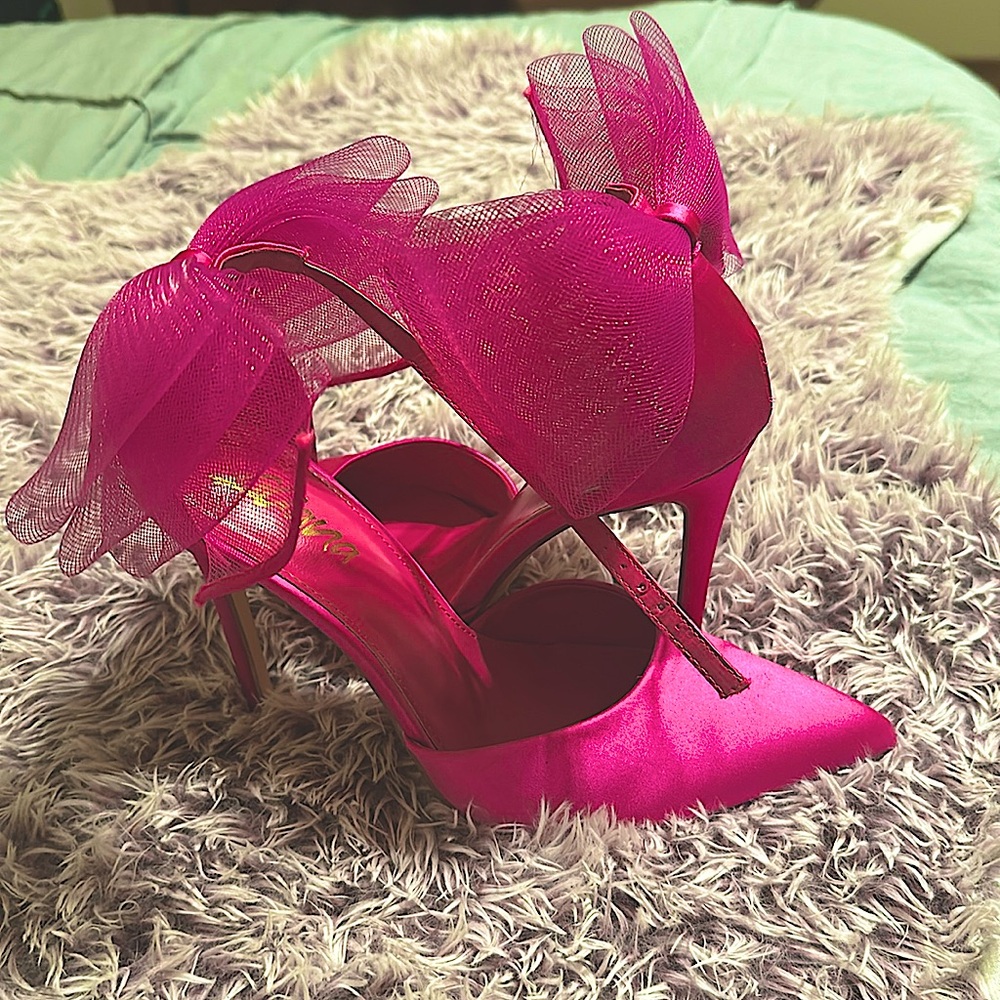 Pink Stilleto Heel with Bow
